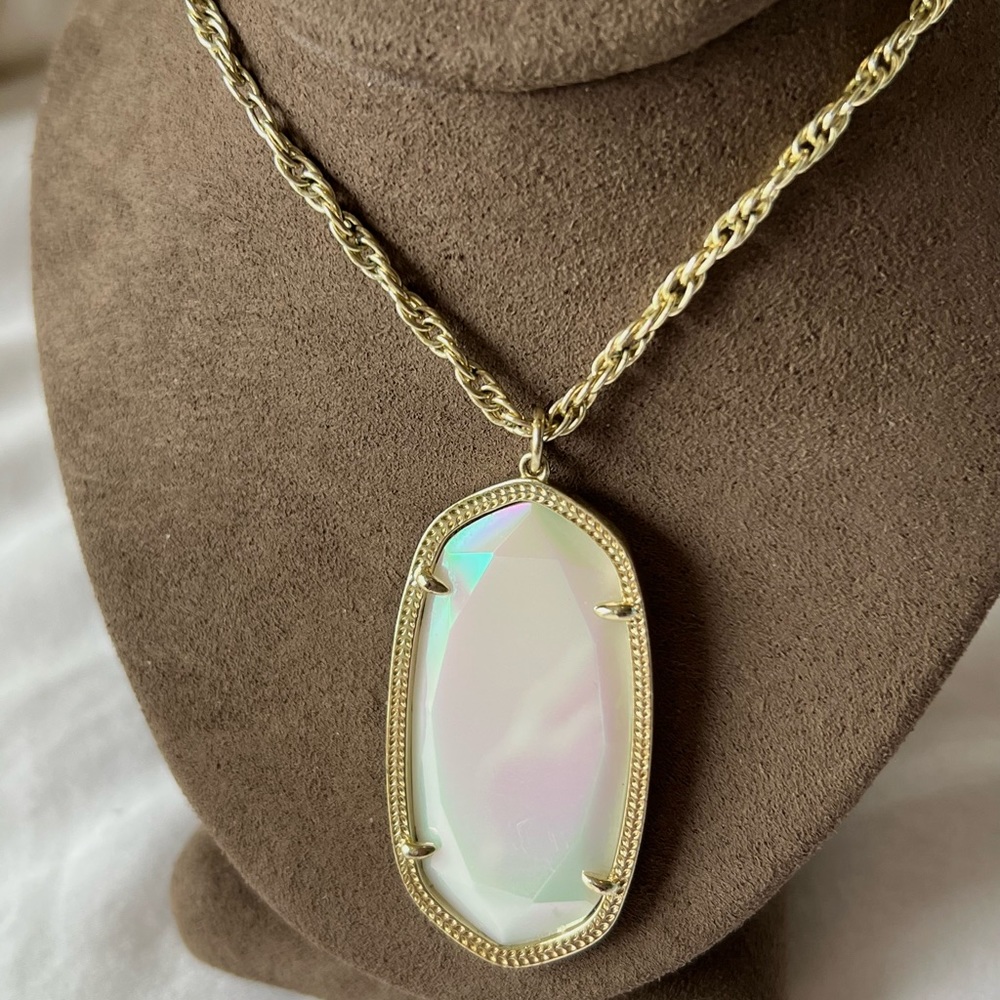 EUC Kendra Scott Rae Necklace White Iridescent HTF - Picture 9 of 9